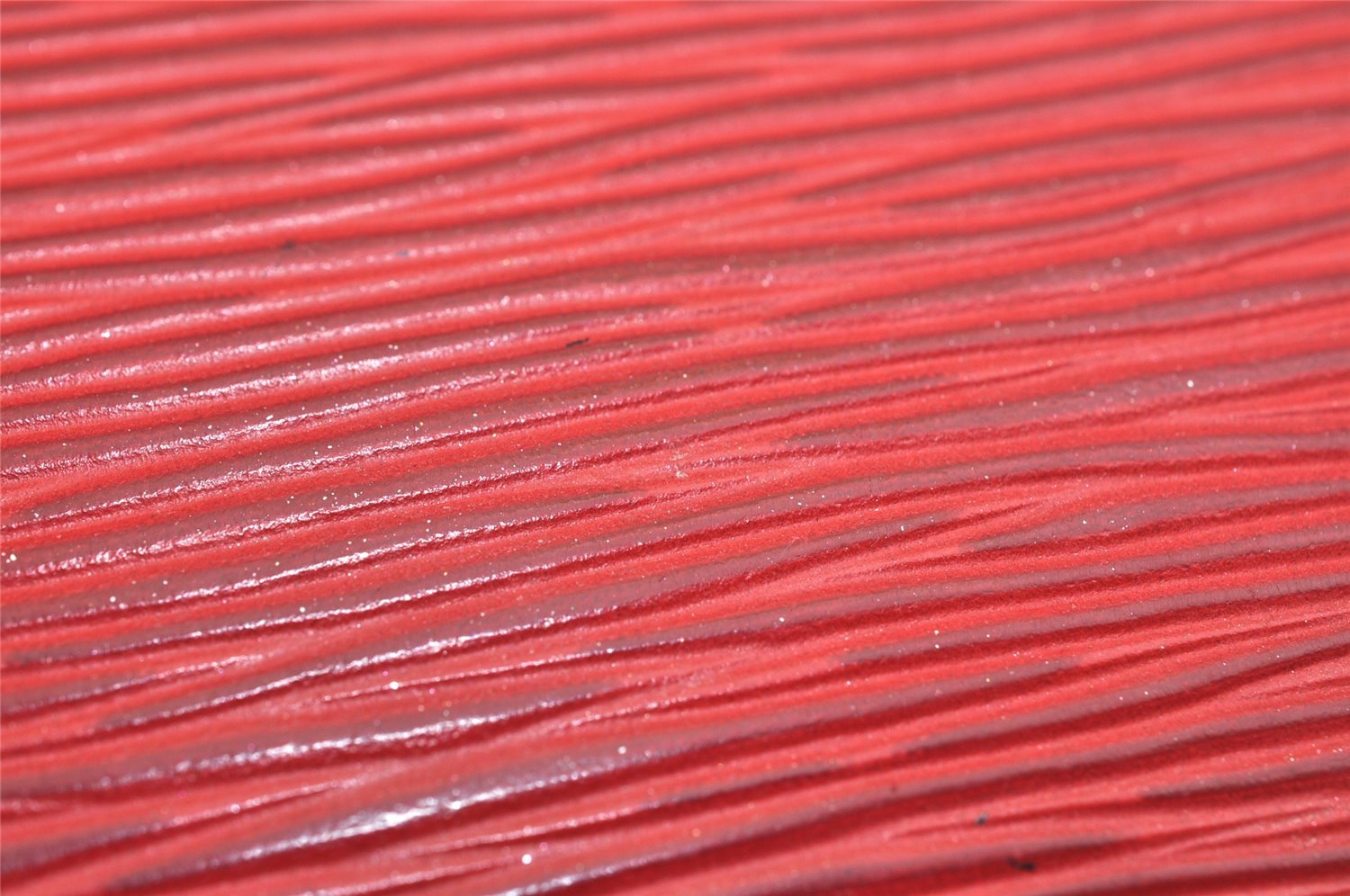 Authentic Louis Vuitton Epi Dauphine Cosmetic Pouch Red M48447 LV 8696J