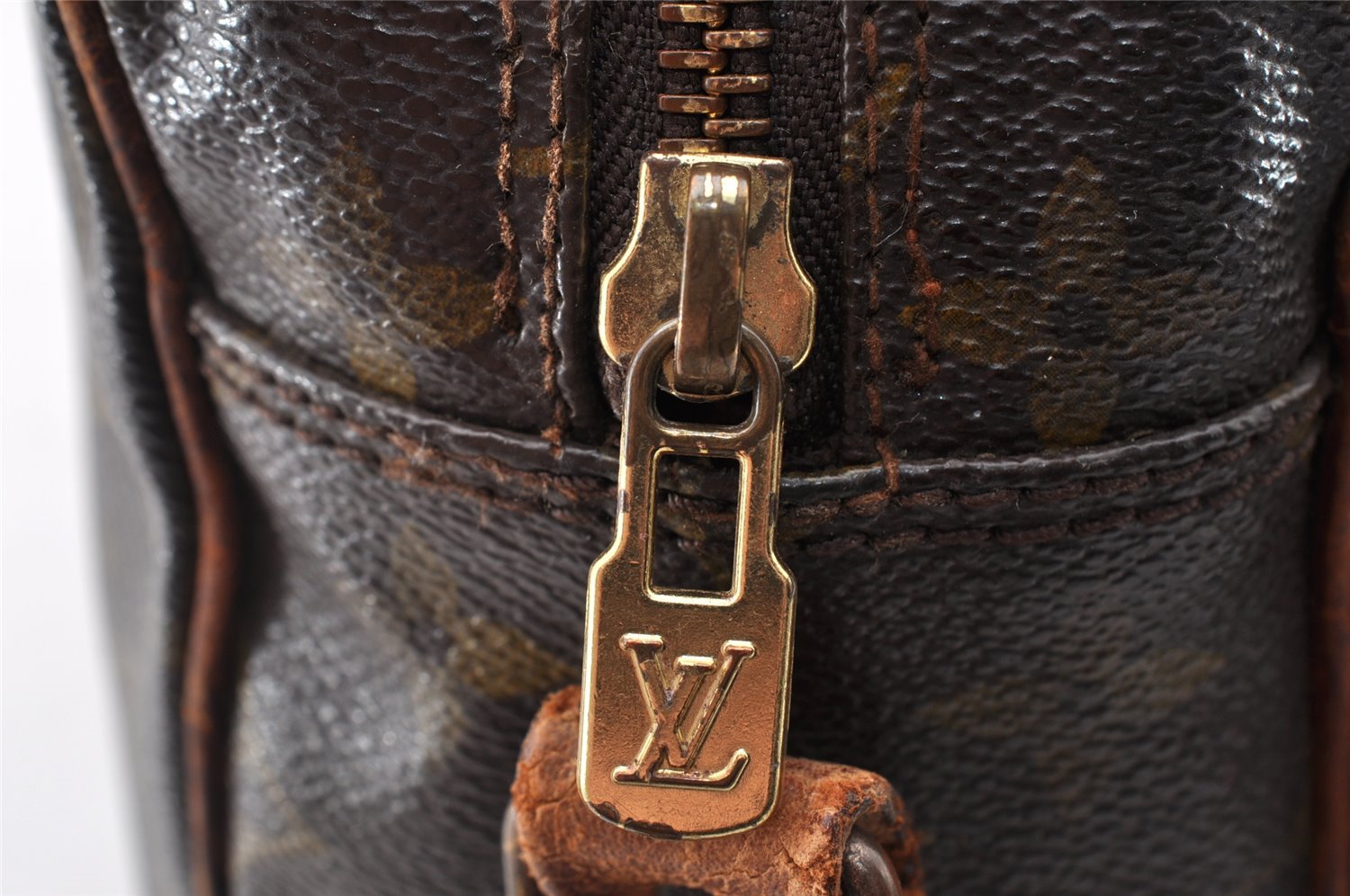 Authentic Louis Vuitton Monogram Nile Shoulder Cross Body Bag M45244 Junk 8706I