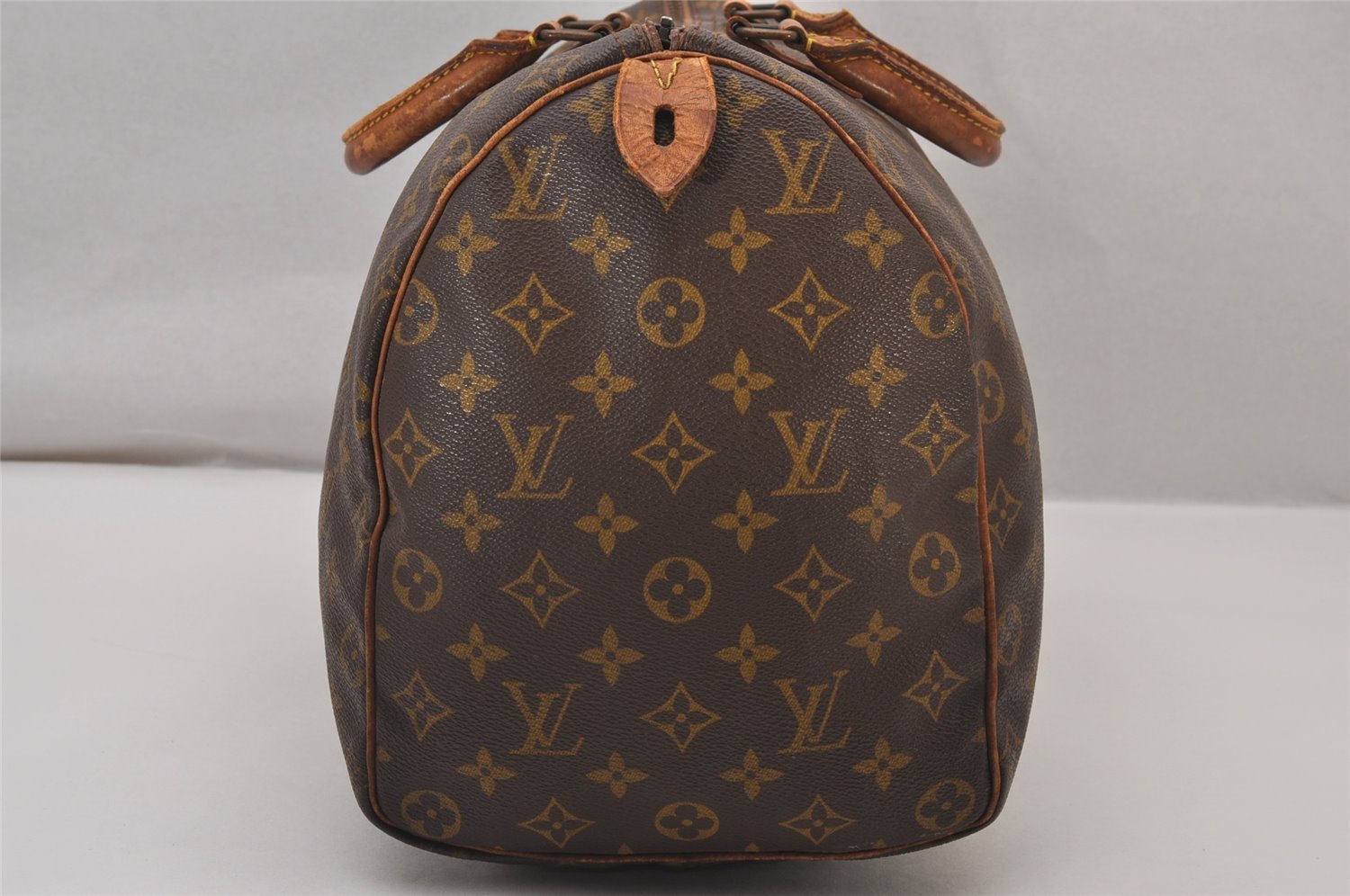 Authentic Louis Vuitton Monogram Speedy 40 Hand Boston Bag Old Model LV 8713I
