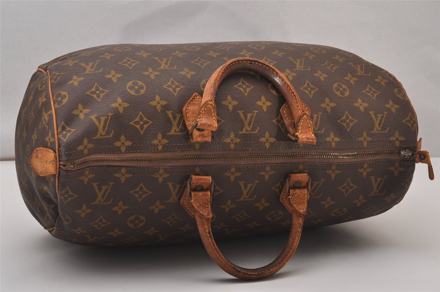 Authentic Louis Vuitton Monogram Speedy 40 Hand Boston Bag Old Model LV 8713I