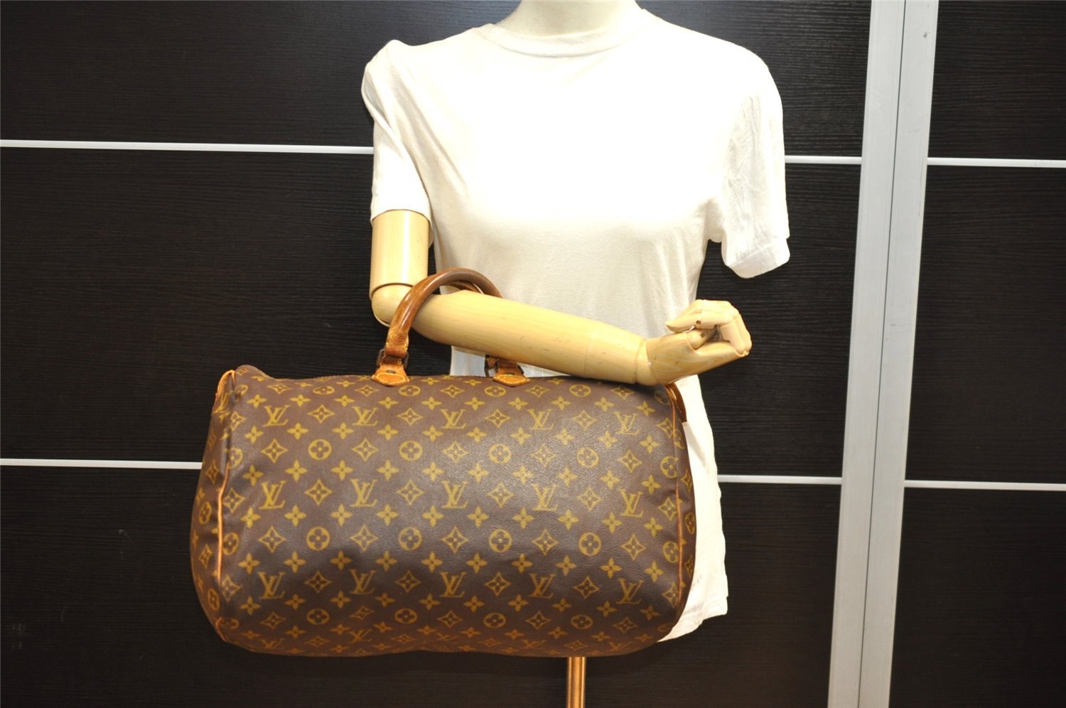 Authentic Louis Vuitton Monogram Speedy 40 Hand Boston Bag Old Model LV 8713I