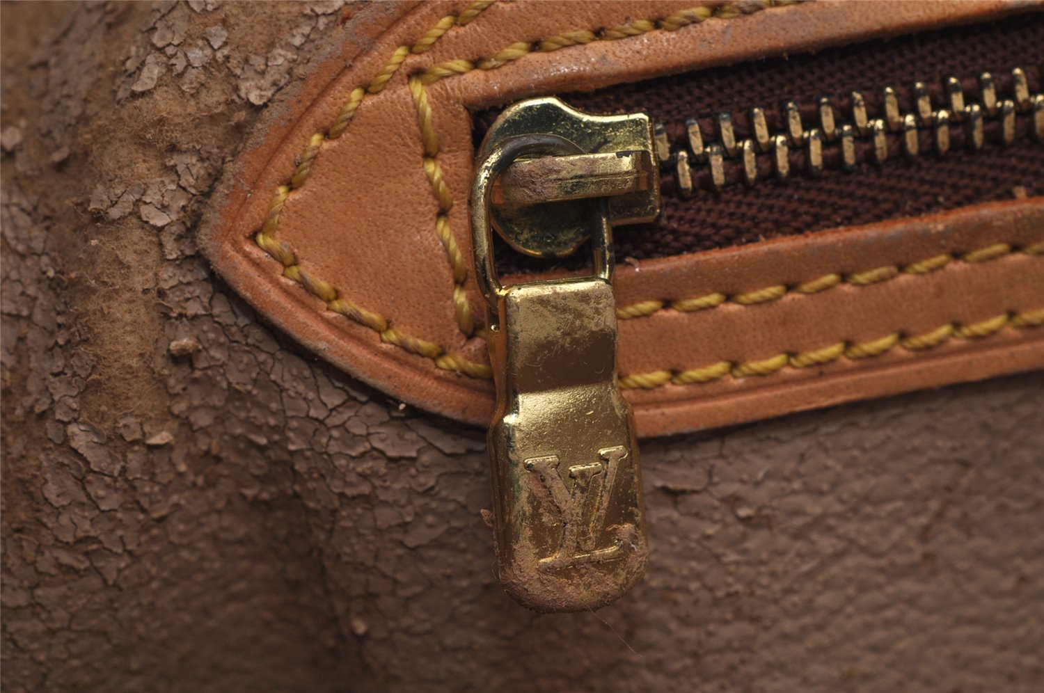 Authentic Louis Vuitton Monogram Bucket GM Shoulder Tote Bag M42236 Junk 8714I