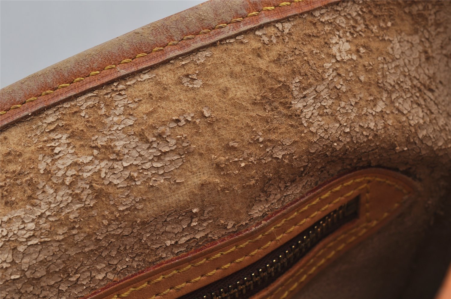 Authentic Louis Vuitton Monogram Bucket GM Shoulder Tote Bag M42236 Junk 8714I