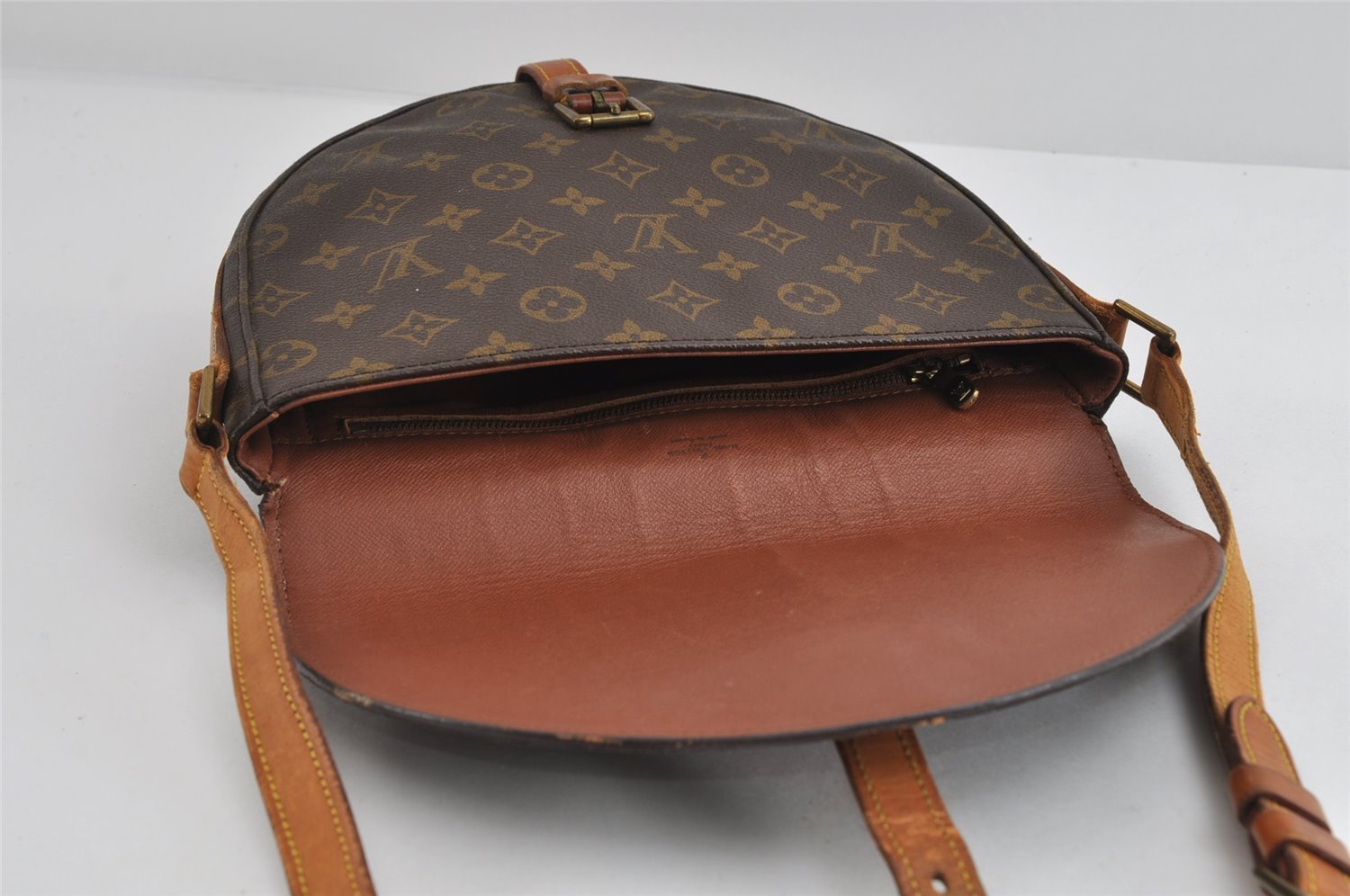 Authentic Louis Vuitton Monogram Chantilly MM Shoulder Cross Bag M51233 LV 8715I