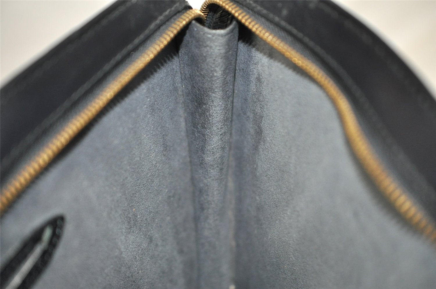 Authentic Louis Vuitton Epi Saint Jacques Hand Bag Black M52272 LV 8716I