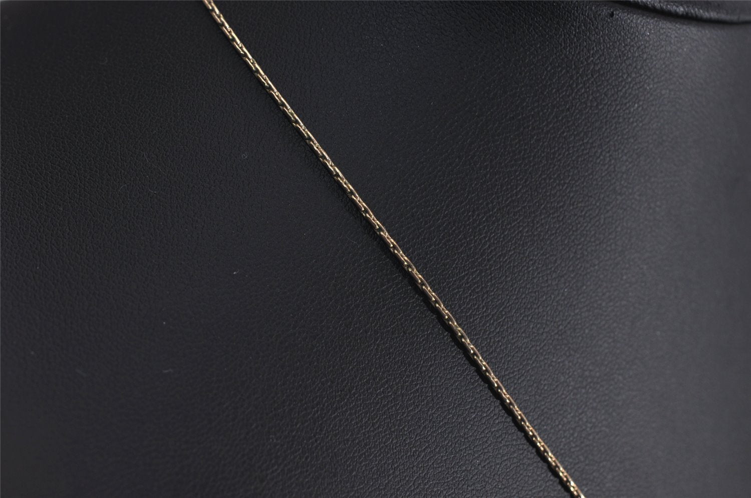 Authentic Christian Dior Gold Tone Chain Pendant Necklace CD 8720J