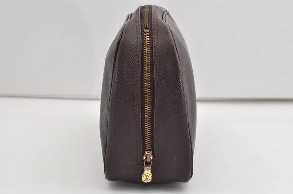 Auth Louis Vuitton Taiga Trousse Toilette GM Clutch Bag M30216 Purple Junk 8722I