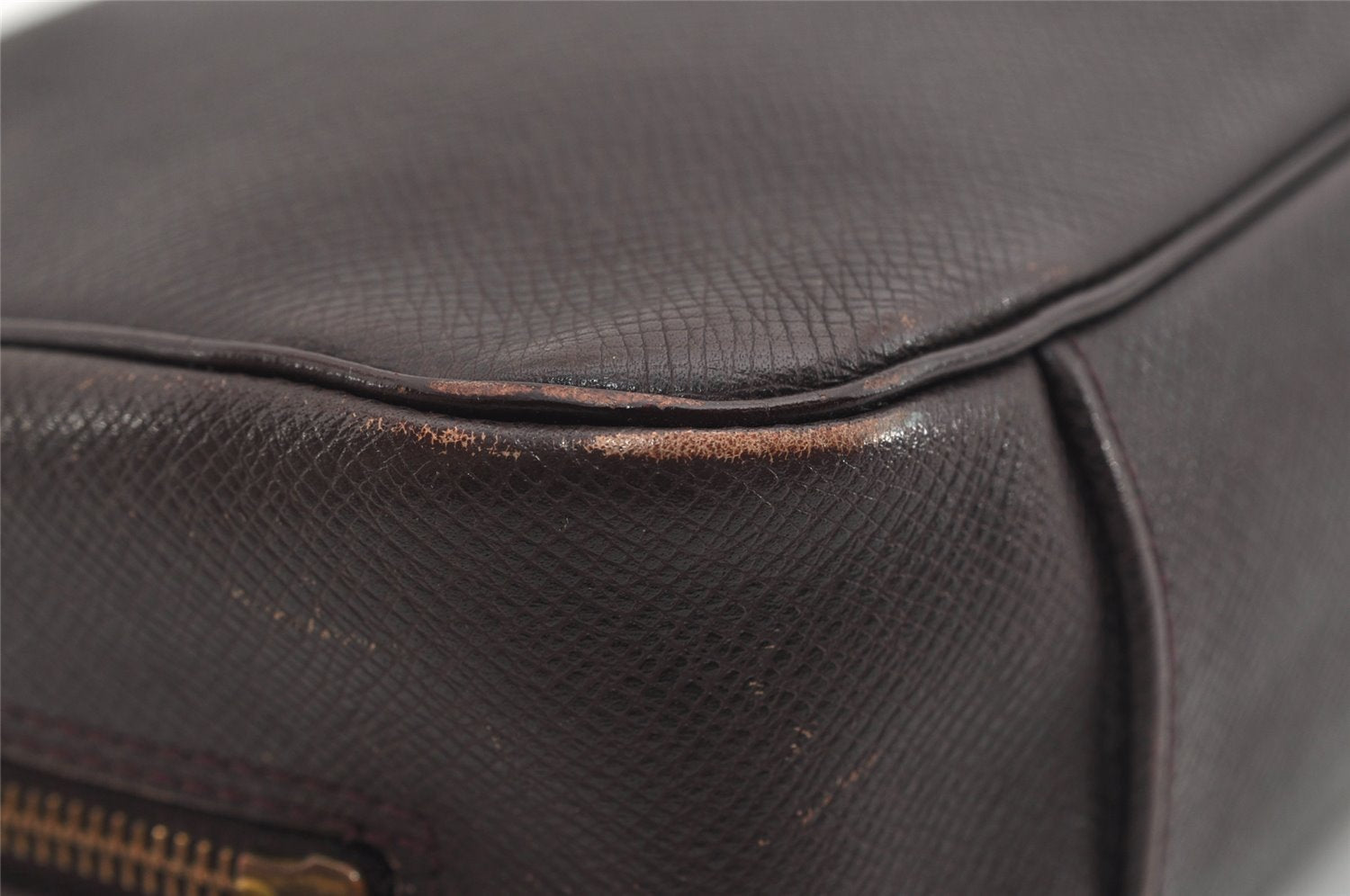 Auth Louis Vuitton Taiga Trousse Toilette GM Clutch Bag M30216 Purple Junk 8722I