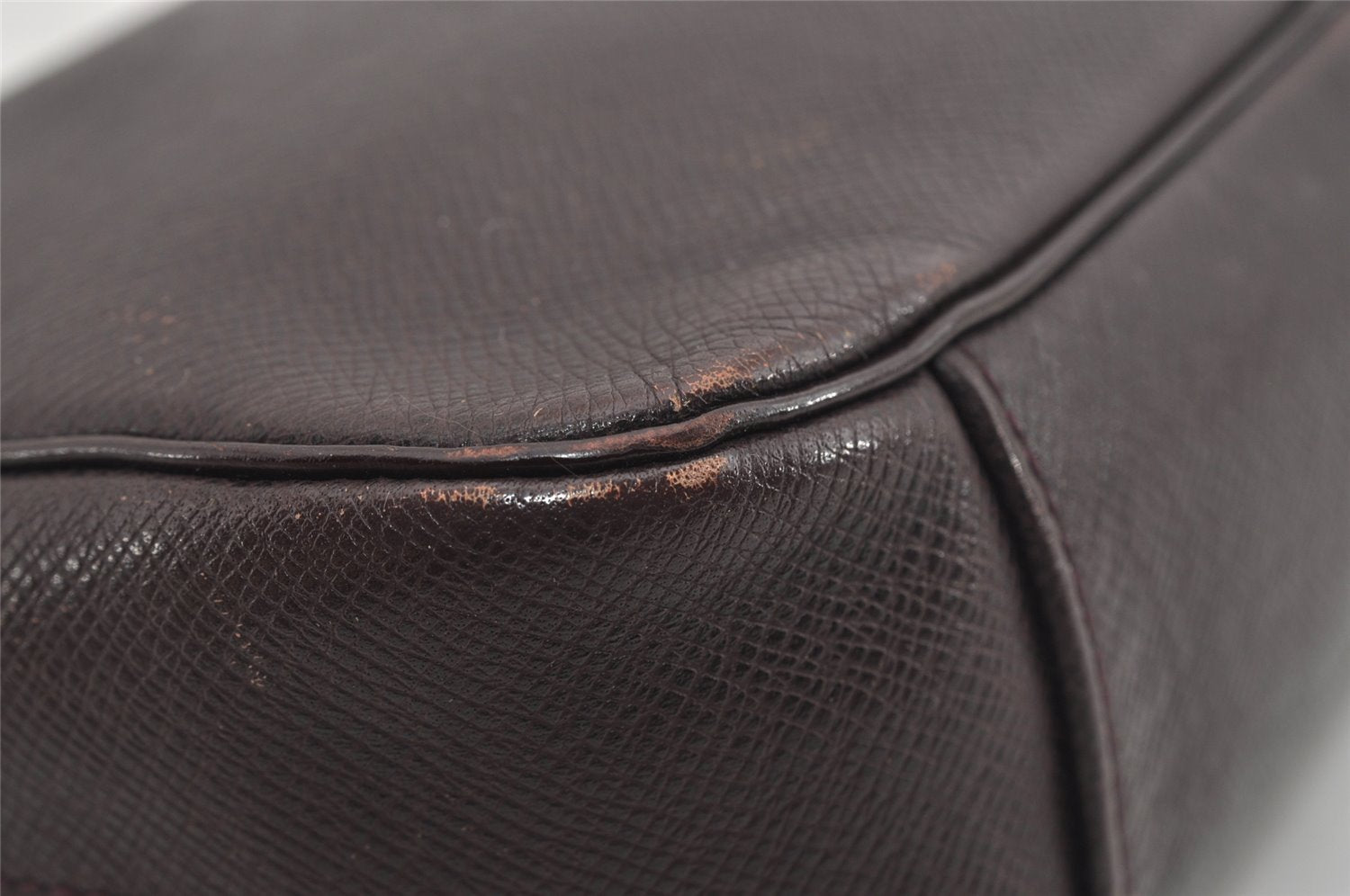 Auth Louis Vuitton Taiga Trousse Toilette GM Clutch Bag M30216 Purple Junk 8722I