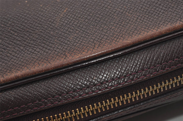 Auth Louis Vuitton Taiga Trousse Toilette GM Clutch Bag M30216 Purple Junk 8722I