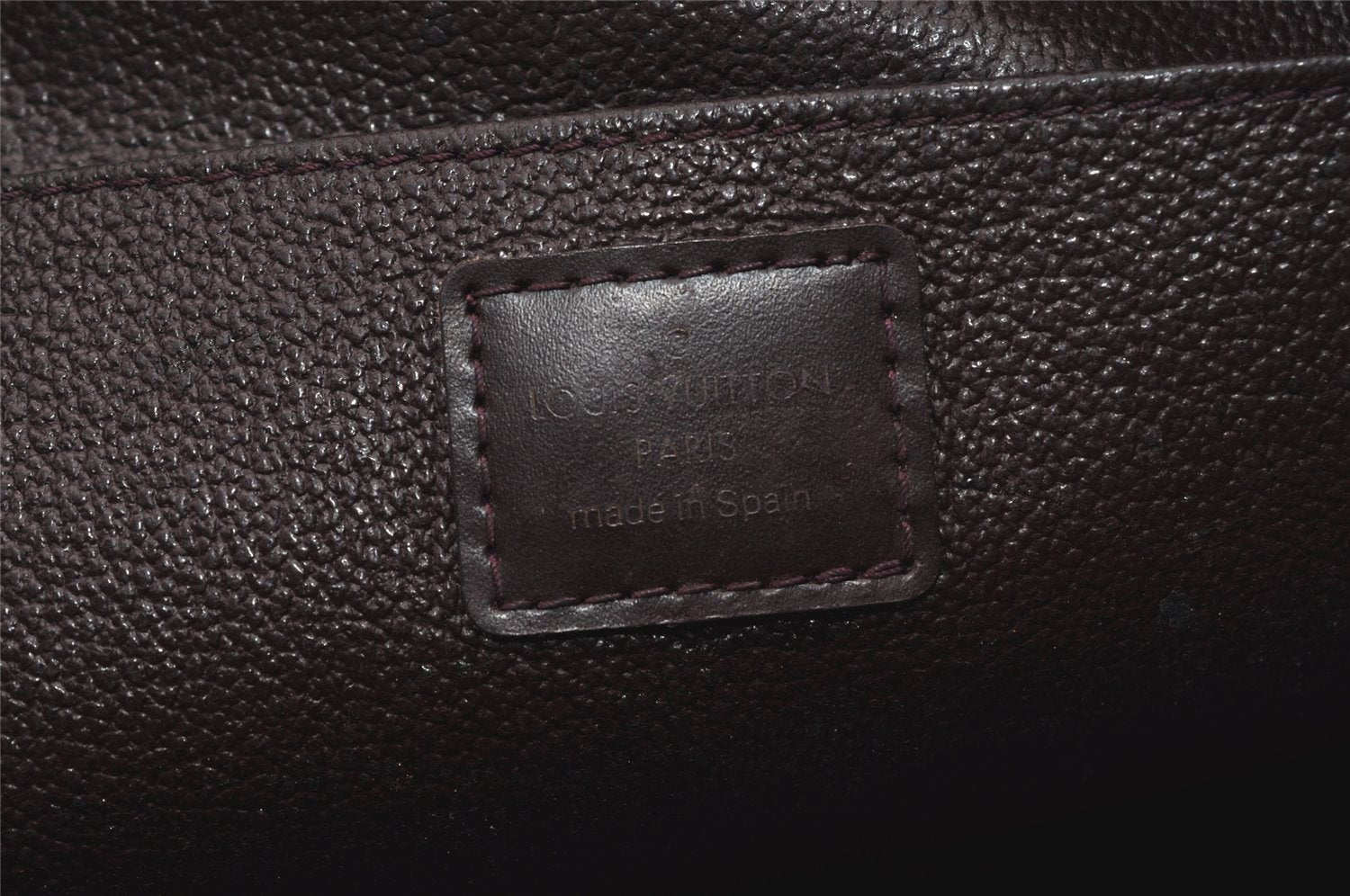 Auth Louis Vuitton Taiga Trousse Toilette GM Clutch Bag M30216 Purple Junk 8722I