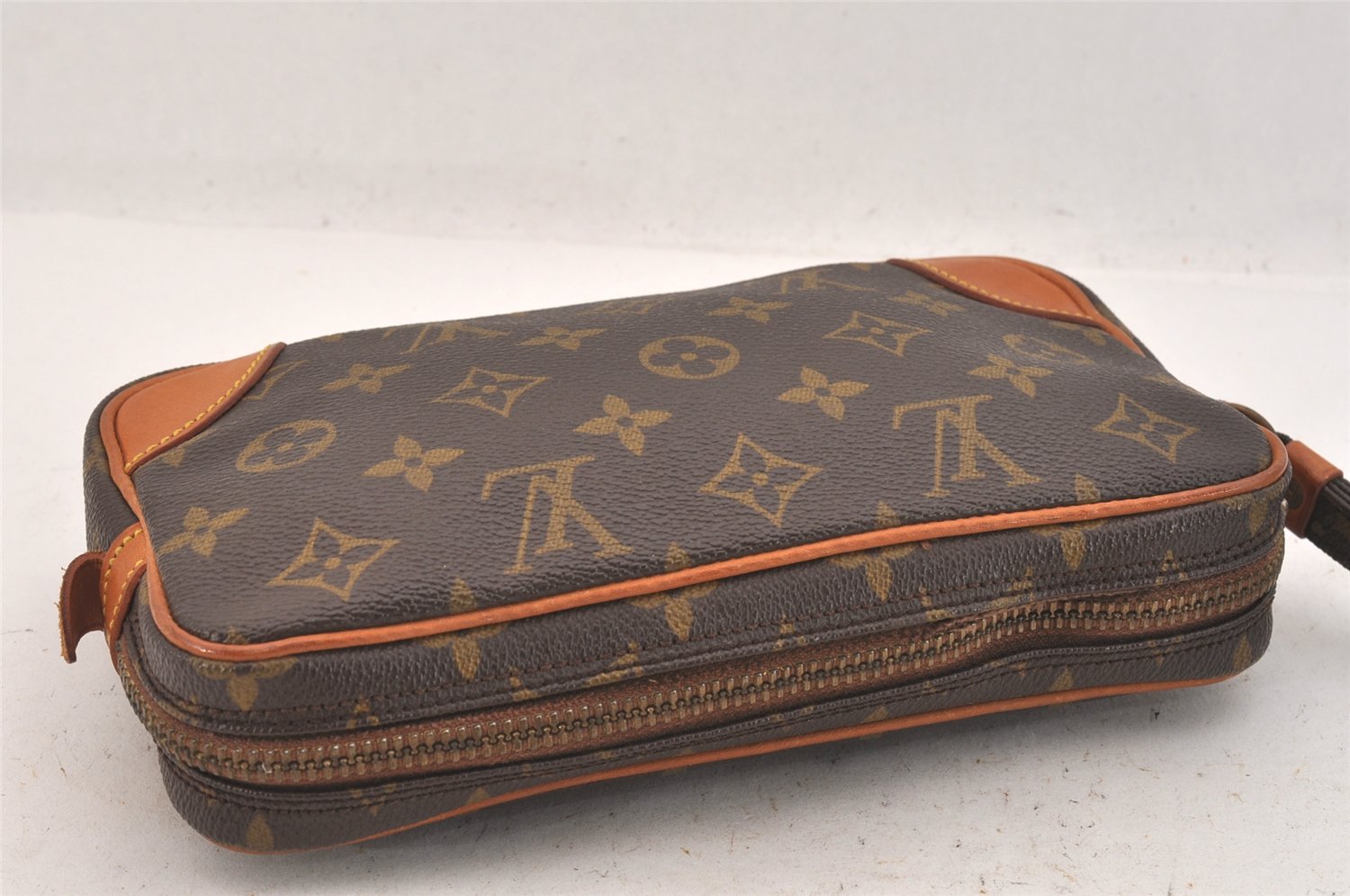 Auth Louis Vuitton Monogram Marly Dragonne PM Clutch Hand Bag Old Model LV 8723M