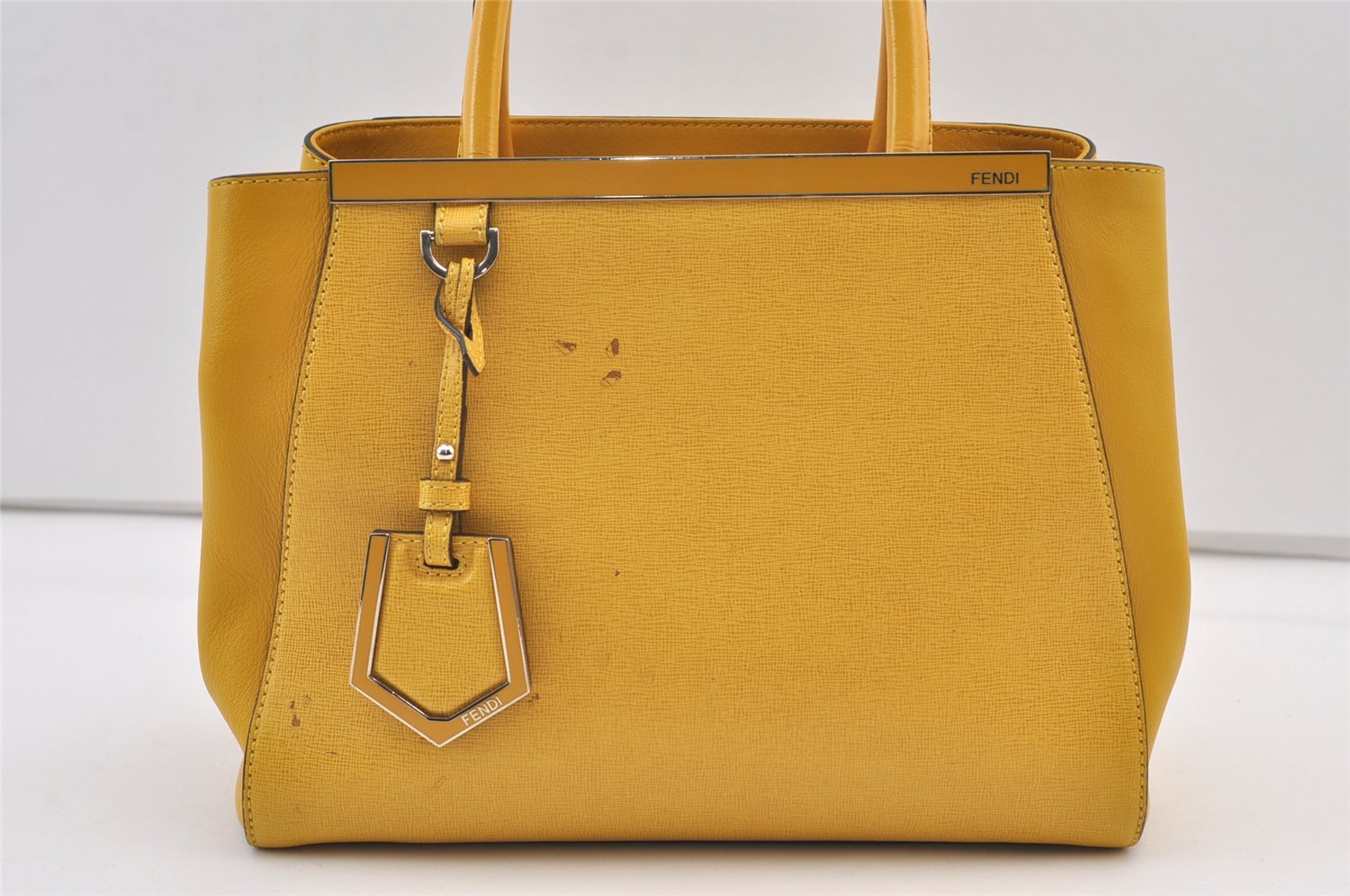 Authentic FENDI Vintage 2JOURS Leather 2Way Shoulder Hand Bag Purse Yellow 8724J