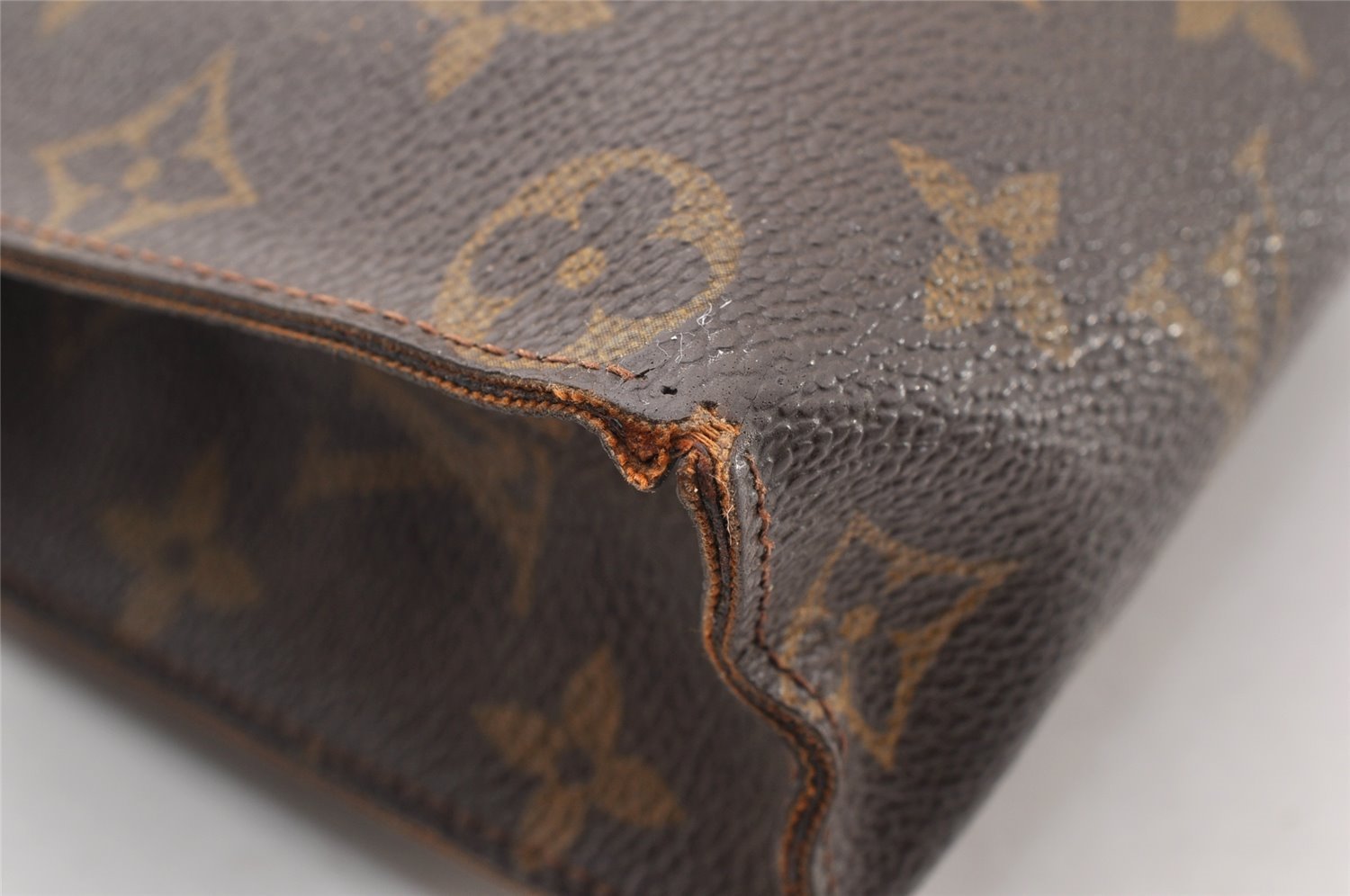 Auth Louis Vuitton Monogram Poche Toilette Cosmetics Pouch Old Model Junk 8725I