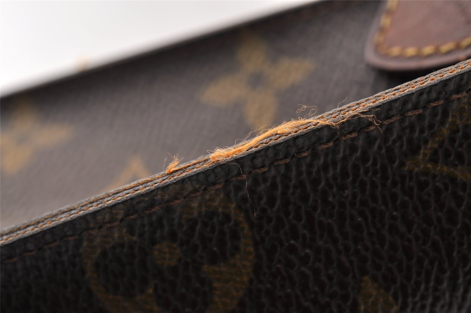 Auth Louis Vuitton Monogram Poche Toilette Cosmetics Pouch Old Model Junk 8725I