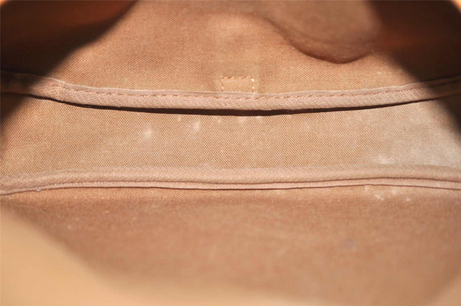 Authentic Louis Vuitton Monogram Saumur 30 Shoulder Cross Bag M42256 Junk 8726I