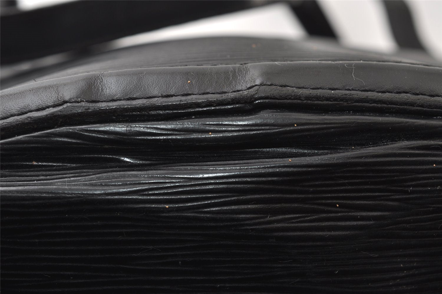 Auth Louis Vuitton Epi Saint Jacques Shopping Shoulder Bag Black M52262 LV 8727I