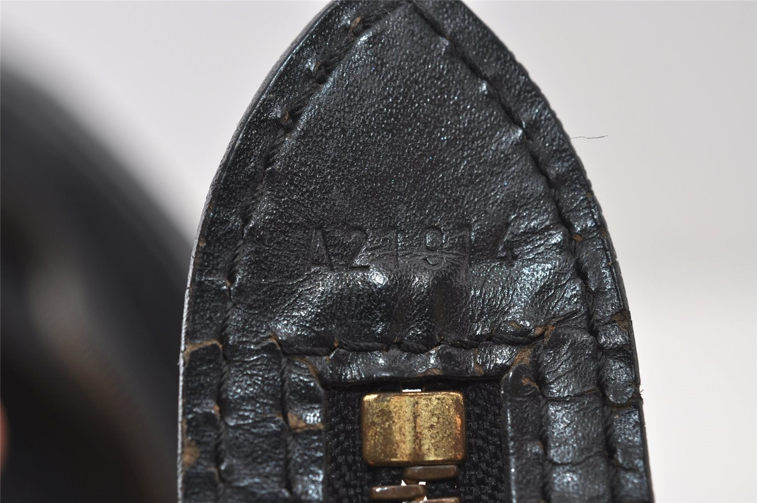 Auth Louis Vuitton Epi Saint Jacques Shopping Shoulder Bag Black M52262 LV 8727I