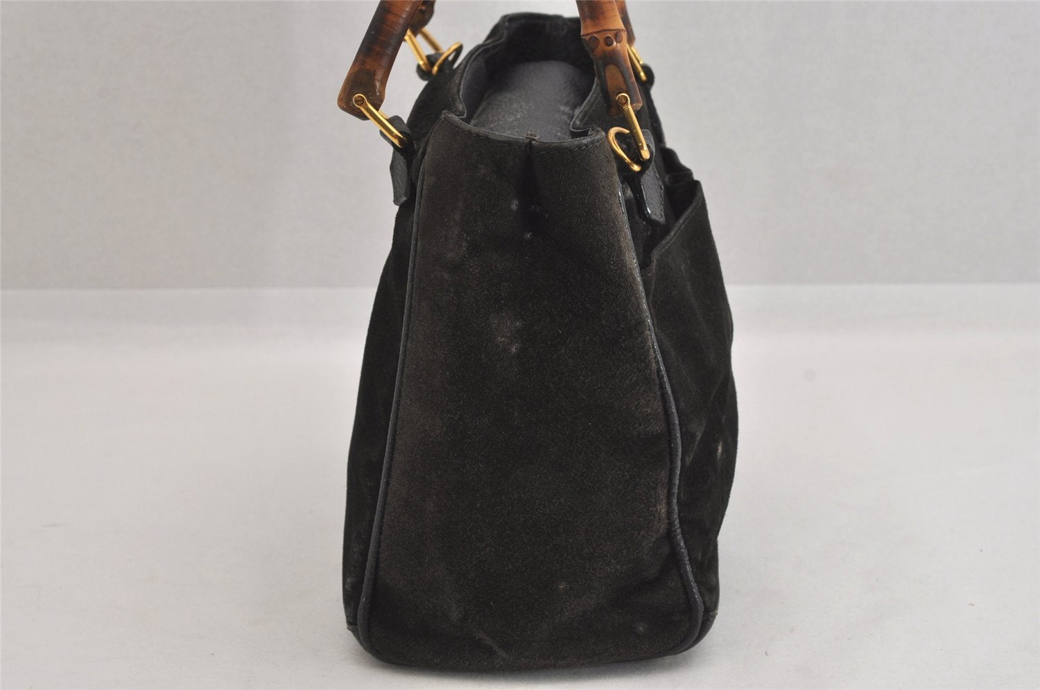 Authentic GUCCI Bamboo Vintage Hand Bag Suede Leather Black 8727M