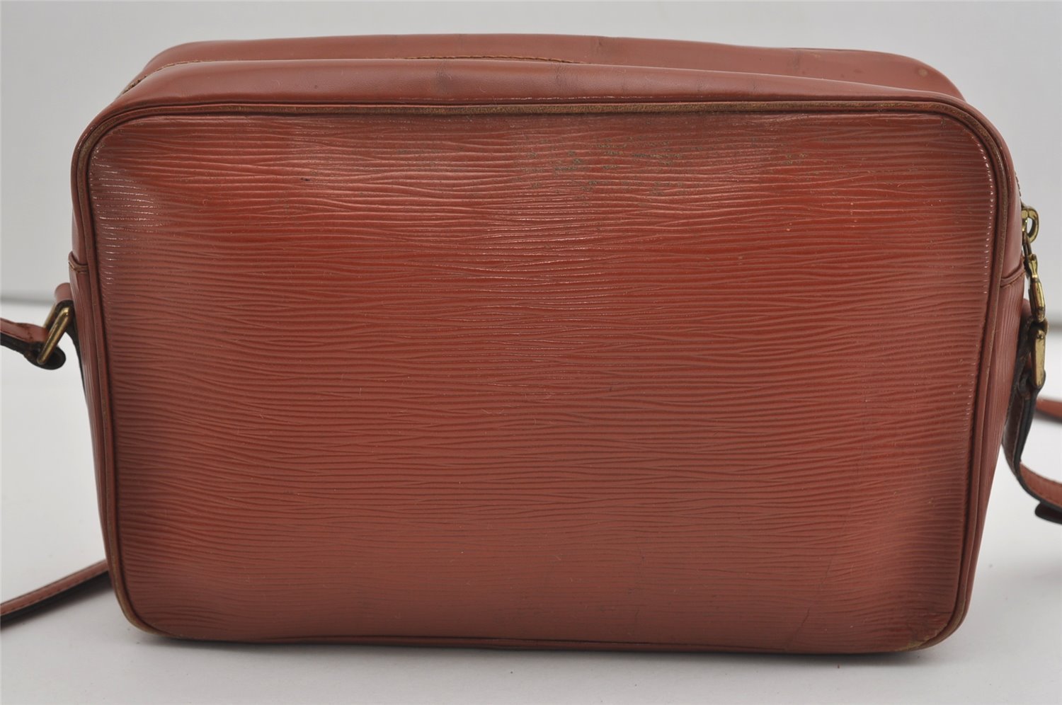 Authentic Louis Vuitton Epi Trocadero 27 Shoulder Cross Bag M52303 Brown 8728I