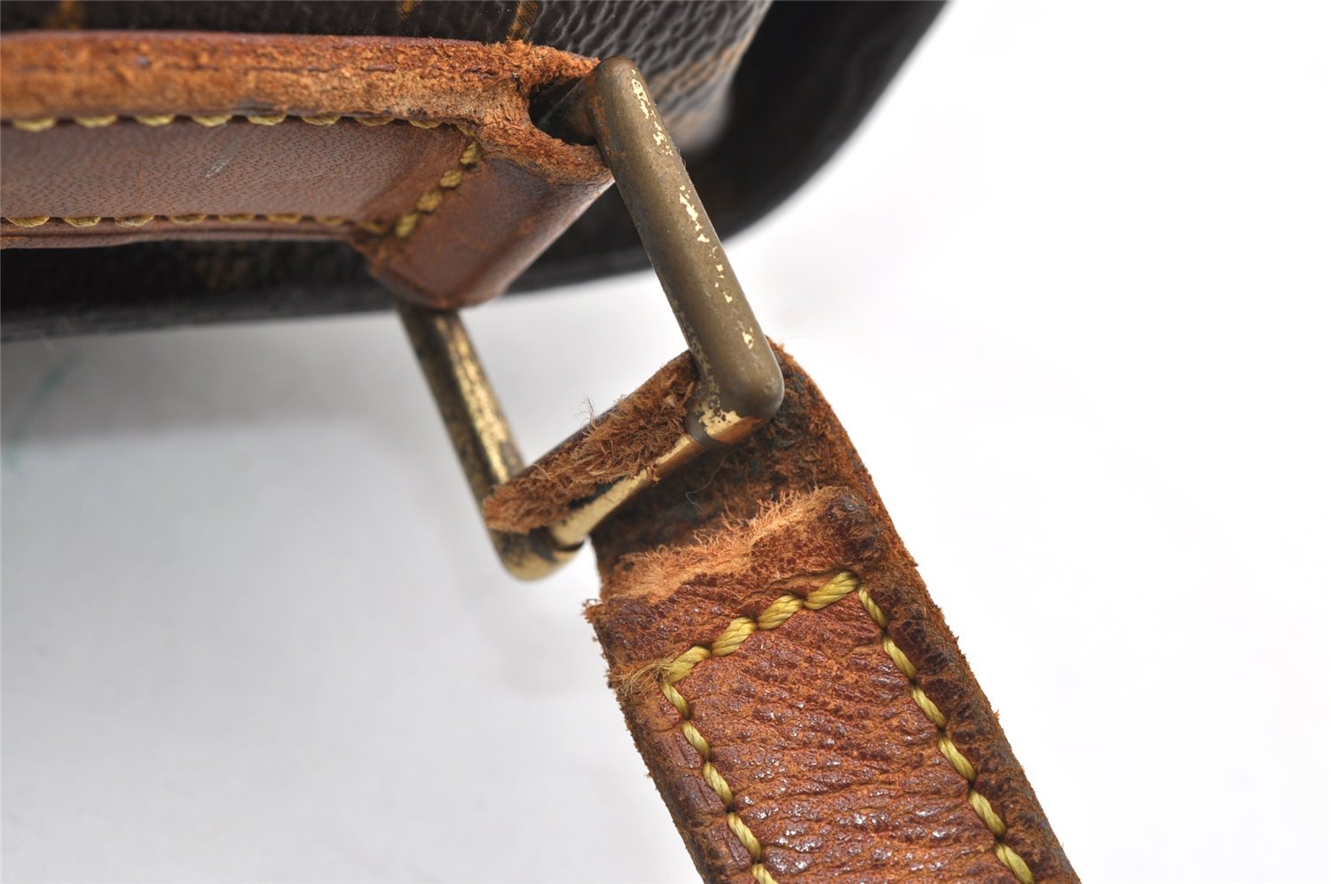 Authentic Louis Vuitton Monogram Saint Cloud GM M51242 Shoulder Bag Junk 8733I