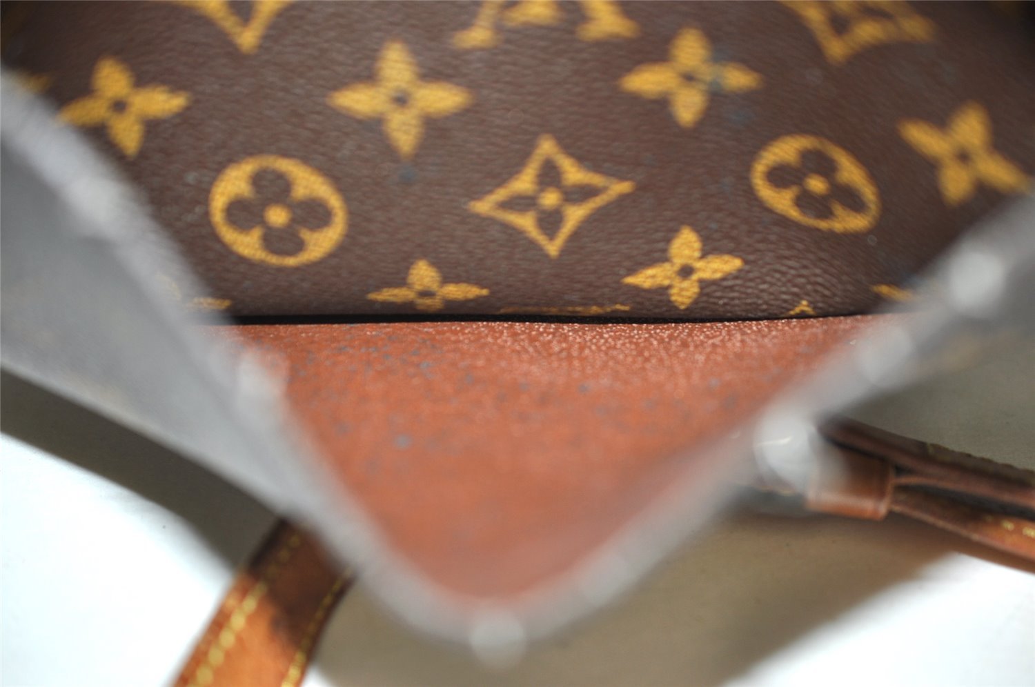 Authentic Louis Vuitton Monogram Saint Cloud GM M51242 Shoulder Bag Junk 8733I