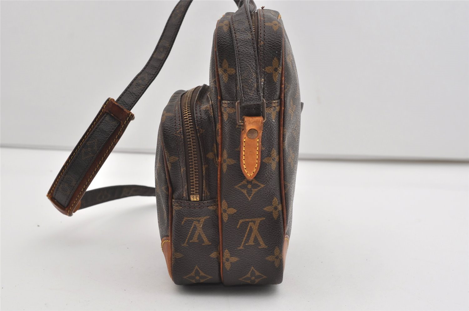 Authentic Louis Vuitton Monogram Amazone Shoulder Cross Body Bag M45236 LV 8736I
