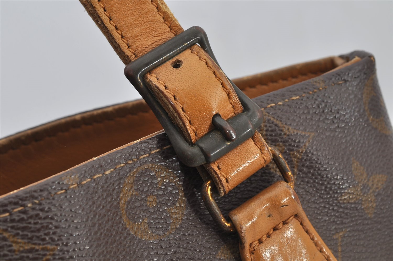 Authentic Louis Vuitton Monogram Bucket PM Shoulder Tote Bag USA Model LV 8737I