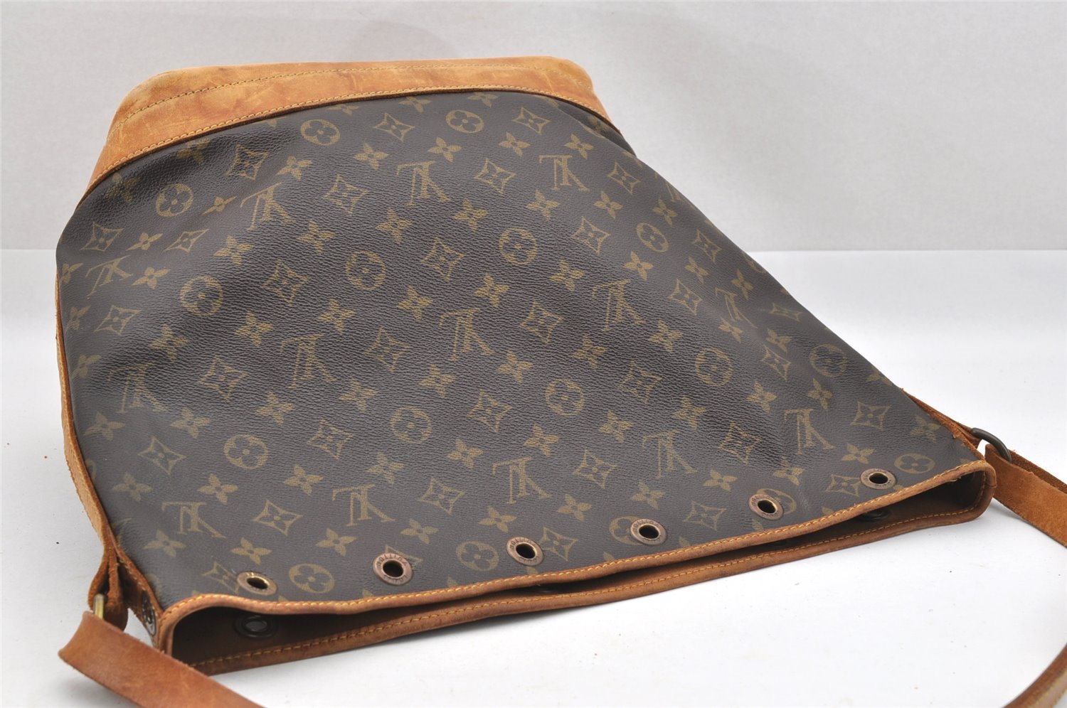 Authentic Louis Vuitton Monogram Noe Shoulder Drawstring Bag M42224 LV 8738I