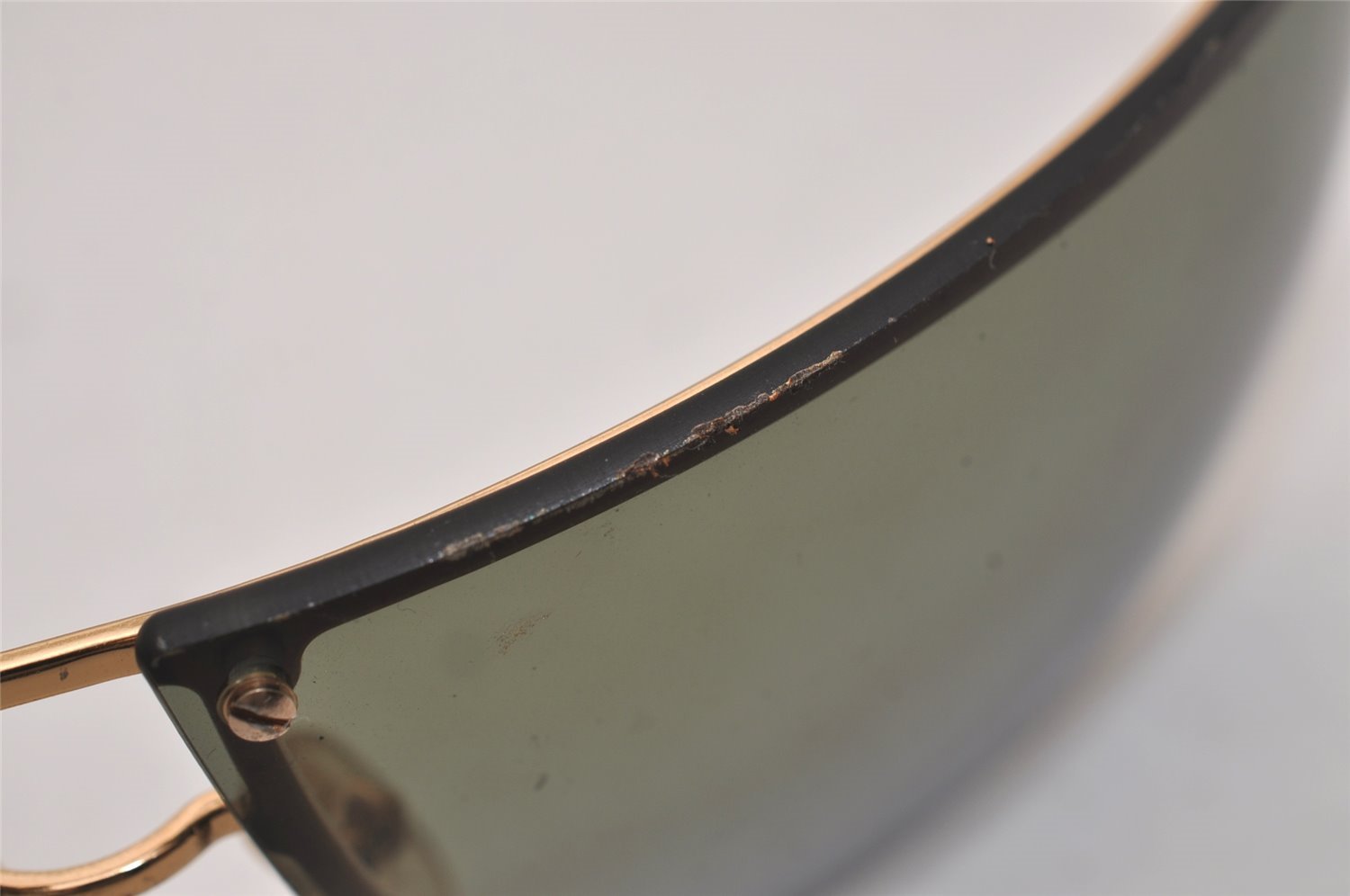 Authentic GUCCI Vintage Sunglasses GG 2652/S Titanium Green 8738J