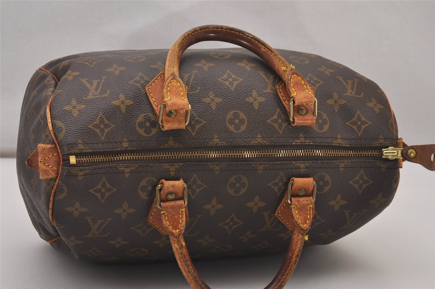 Authentic Louis Vuitton Monogram Speedy 30 Hand Boston Bag M41526 LV 8743I