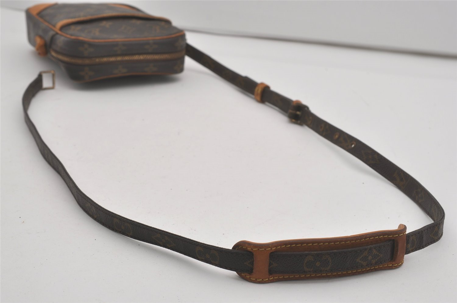 Authentic Louis Vuitton Monogram Danube Shoulder Cross Bag M45266 Junk 8744I