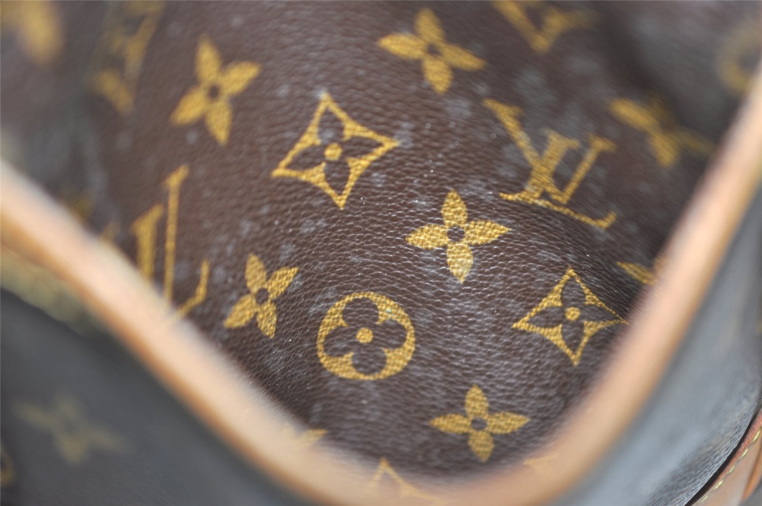 Authentic Louis Vuitton Monogram Danube Shoulder Cross Bag M45266 Junk 8744I