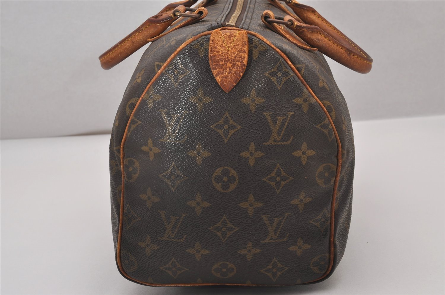 Authentic Louis Vuitton Monogram Speedy 30 Hand Boston Bag M41526 LV 8746I