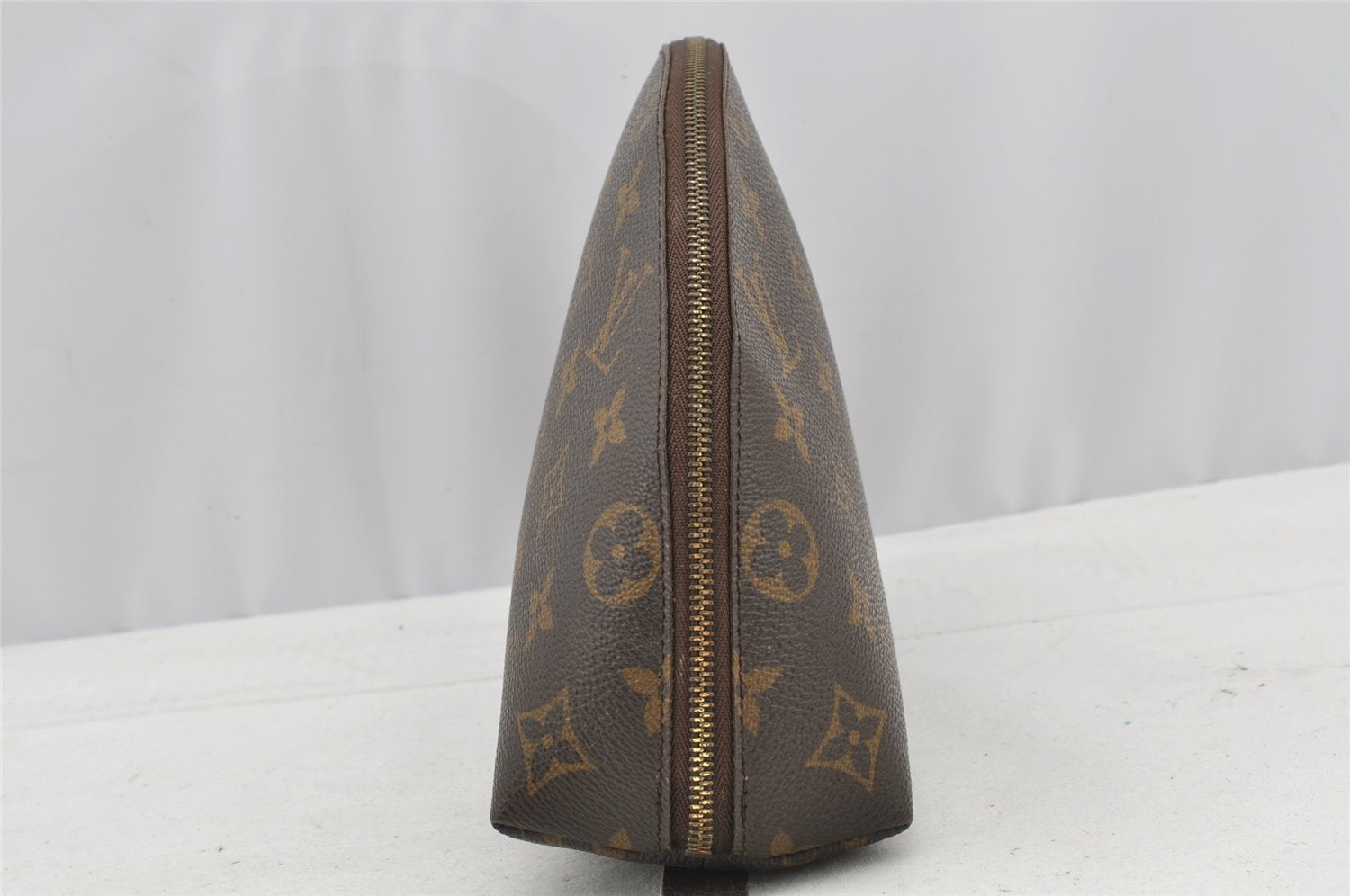 Auth Louis Vuitton Monogram Trousse Demi Ronde 23 Pouch M47520 LV Junk 8749I