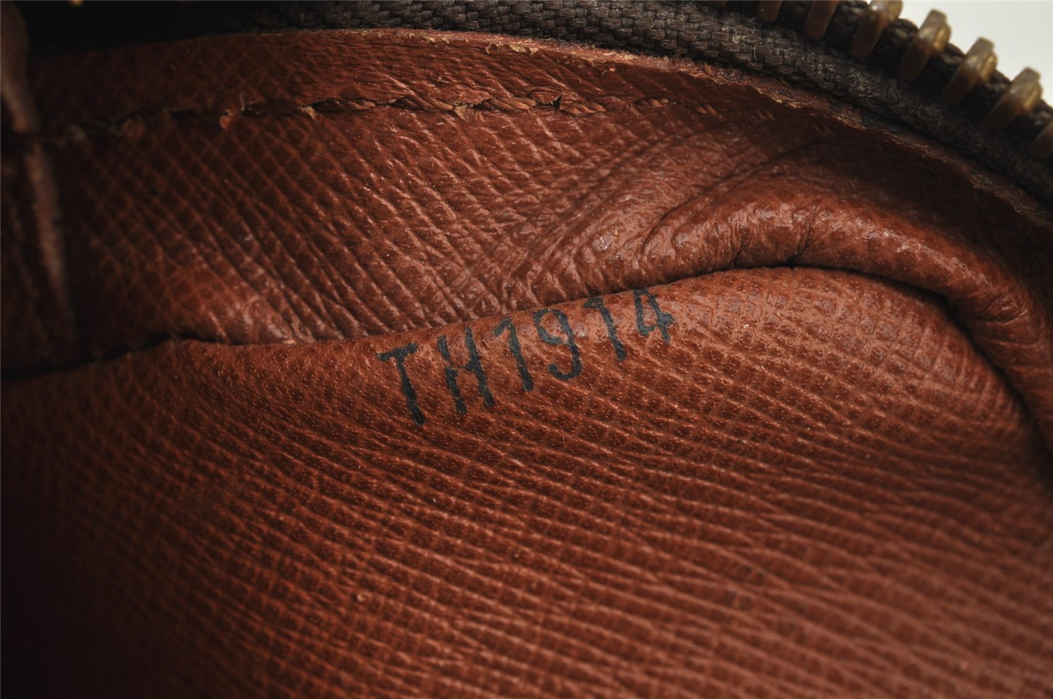 Authentic Louis Vuitton Monogram Marly Dragonne GM M51825 Clutch Hand Bag 8751I