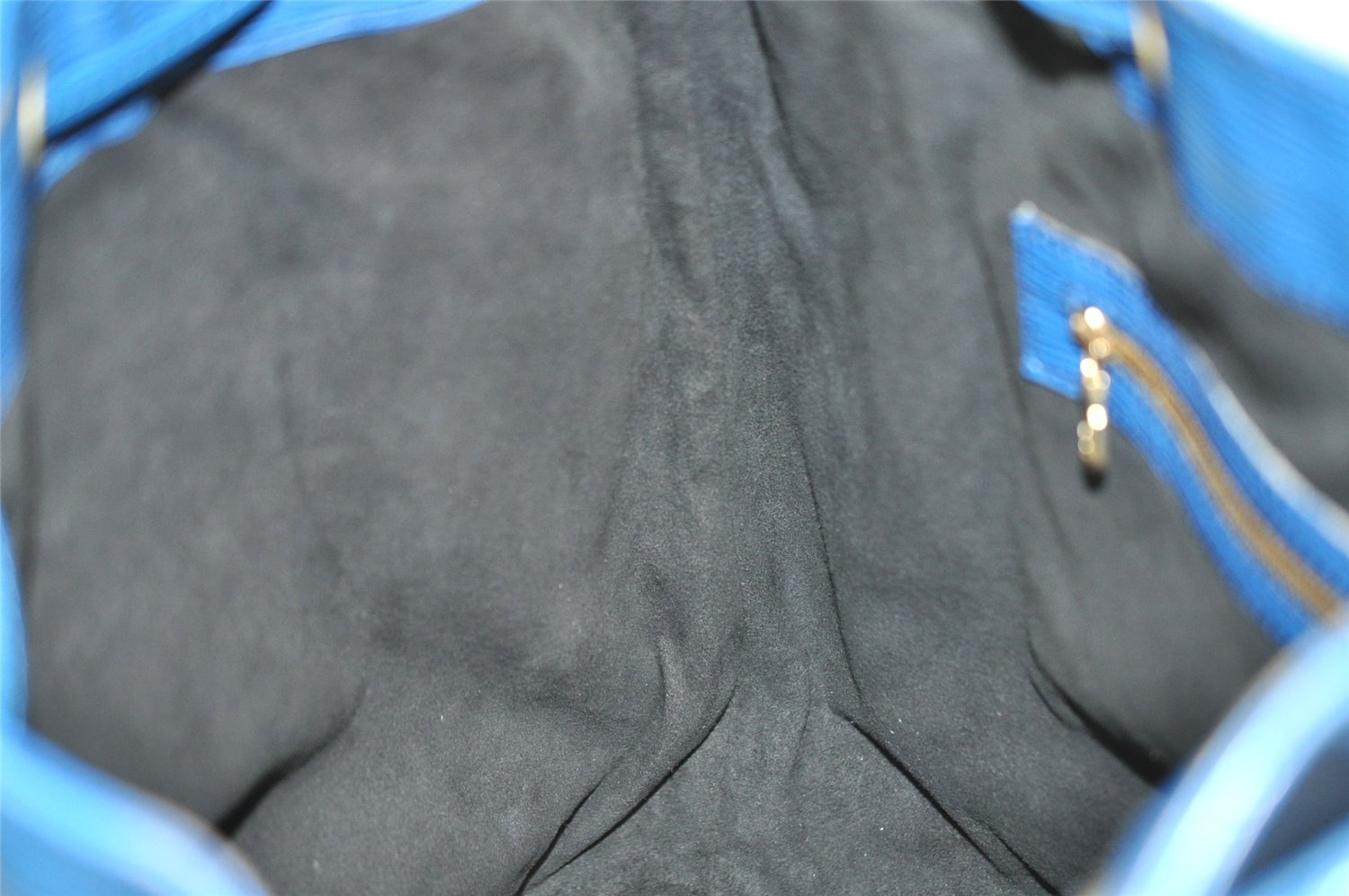 Authentic Louis Vuitton Epi Noe Shoulder Drawstring Bag Blue M44005 LV 8753J