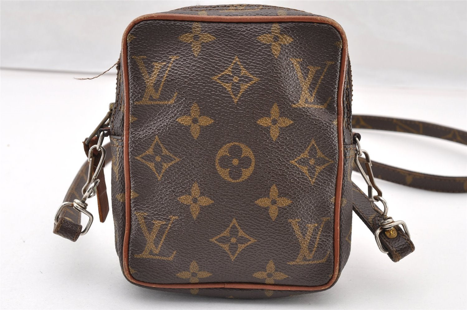 Auth Louis Vuitton Monogram Mini Poche Danube Shoulder Bag Old Model Junk 8755I