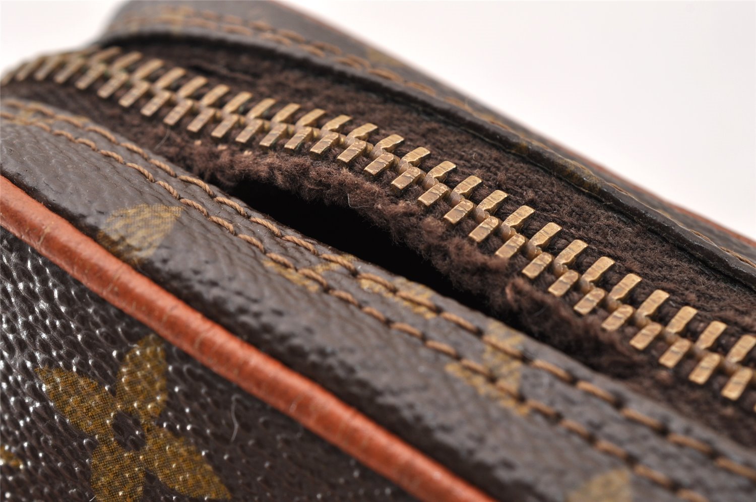 Auth Louis Vuitton Monogram Mini Poche Danube Shoulder Bag Old Model Junk 8755I