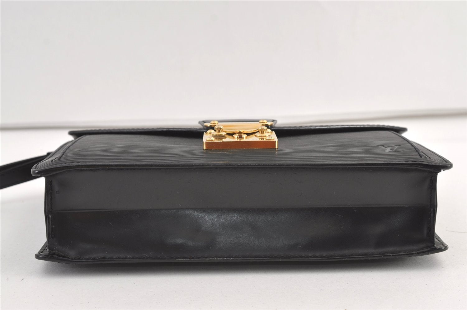 Authentic Louis Vuitton Epi Sellier Dragonne Clutch Bag Black M52612 LV 8759J