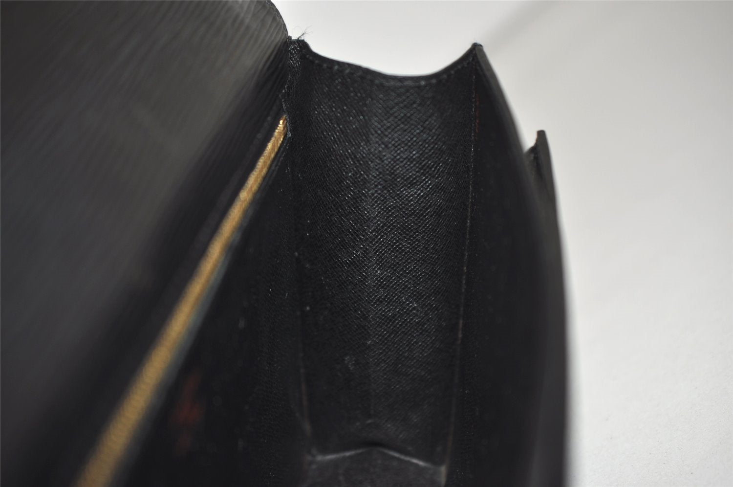 Authentic Louis Vuitton Epi Sellier Dragonne Clutch Bag Black M52612 LV 8759J