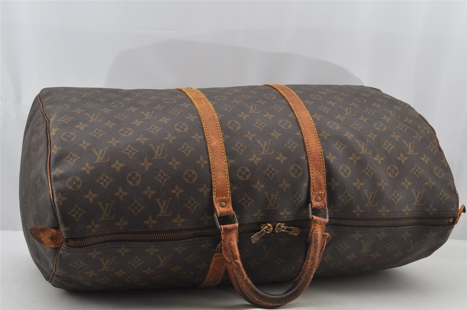 Authentic Louis Vuitton Monogram Keepall 60 Travel Boston Bag M41422 LV 8761I
