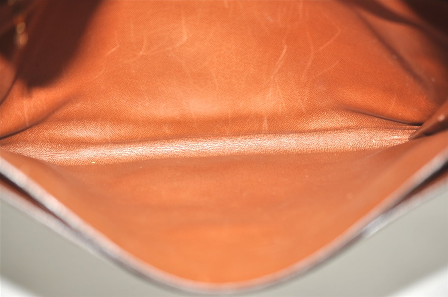 Authentic Louis Vuitton Monogram Poche Ministre Document Case M53445 LV 8761J