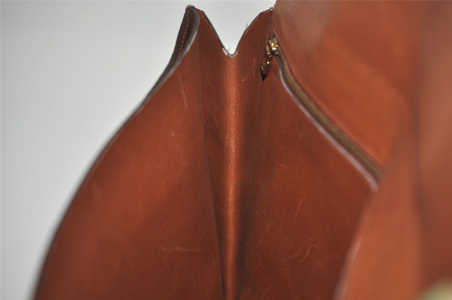 Authentic Louis Vuitton Monogram Poche Ministre Document Case M53445 LV 8761J