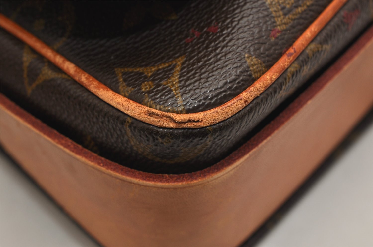 Authentic Louis Vuitton Monogram Cartouchiere GM M51252 Shoulder Cross Bag 8762J