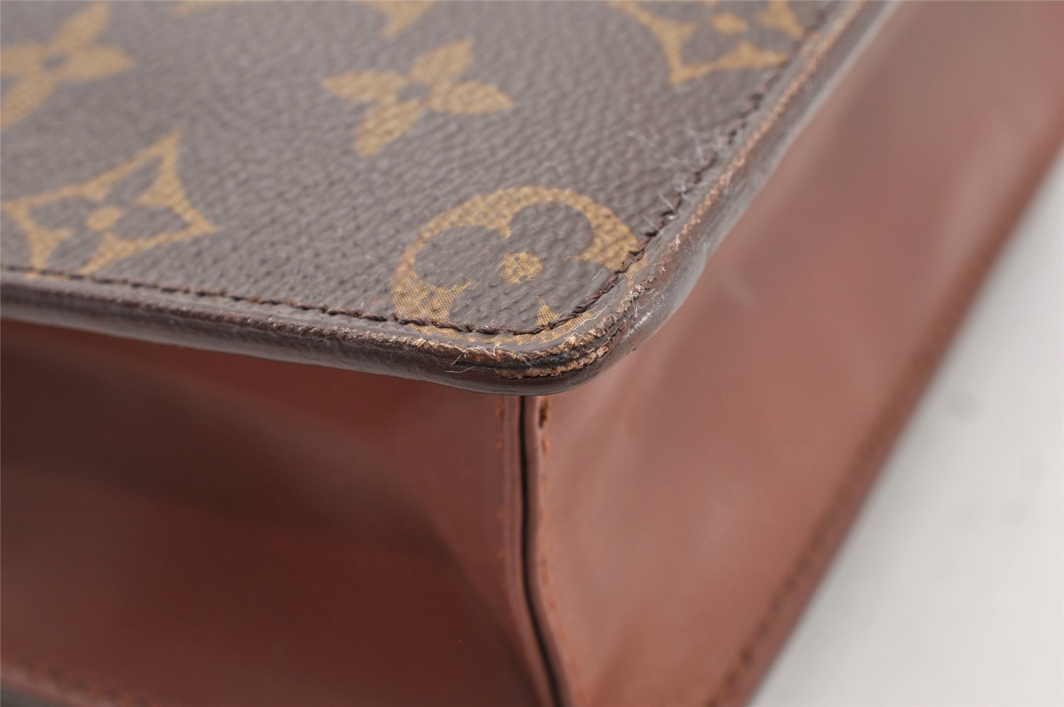 Authentic Louis Vuitton Monogram Pochette Homme Clutch Hand Bag M51795 LV 8763I