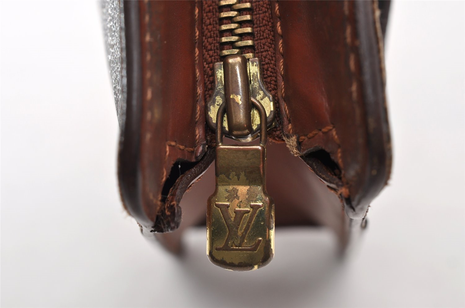 Authentic Louis Vuitton Monogram Pochette Homme Clutch Hand Bag M51795 LV 8763I