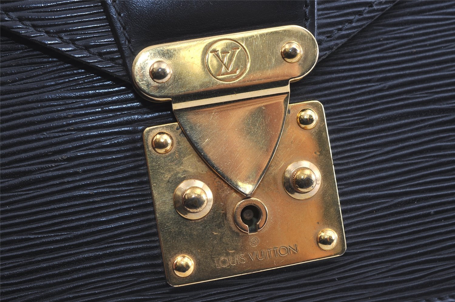 Authentic Louis Vuitton Epi Sellier Dragonne Clutch Bag Black M52612 LV 8767I