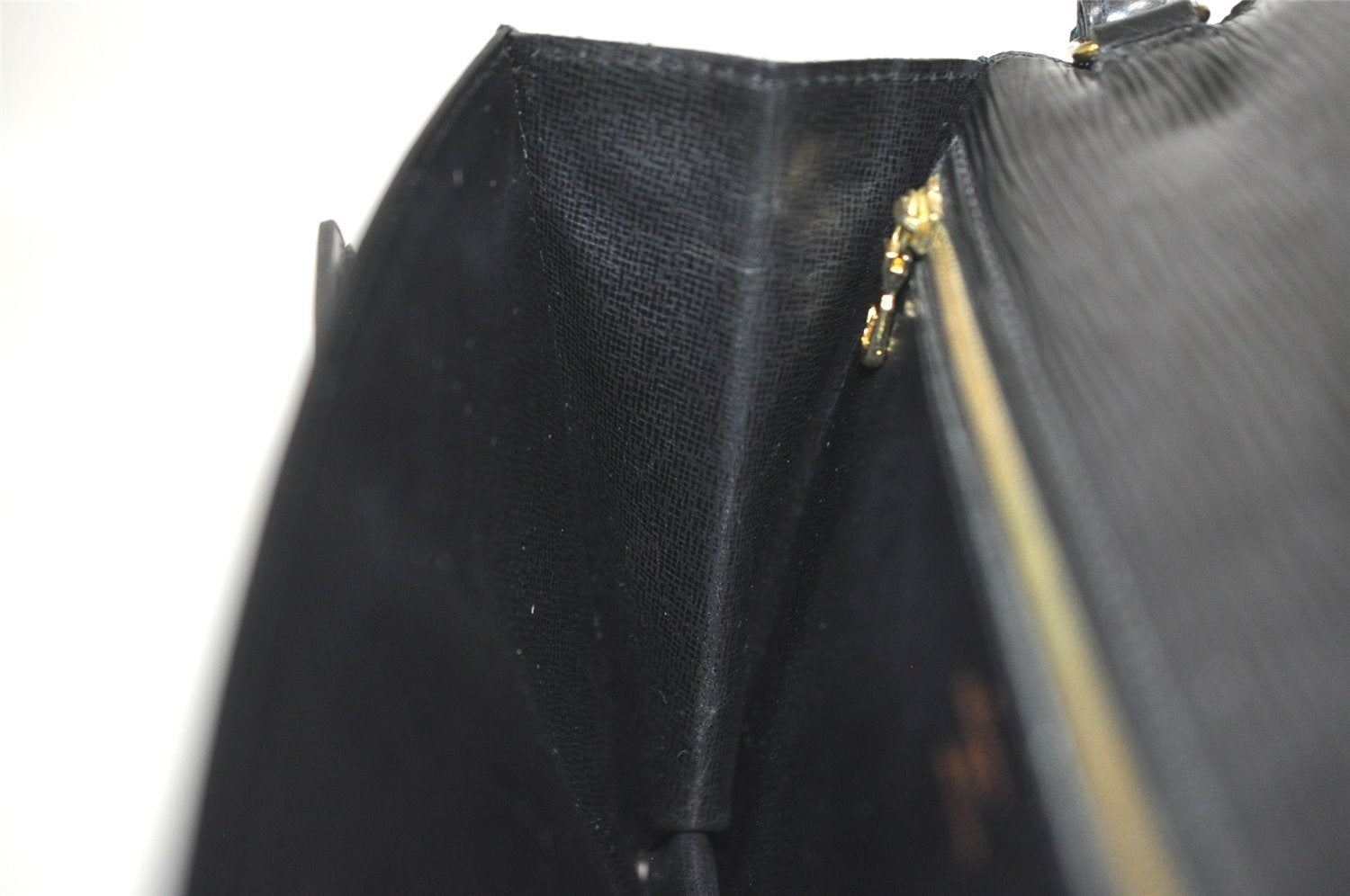 Authentic Louis Vuitton Epi Sellier Dragonne Clutch Bag Black M52612 LV 8767I