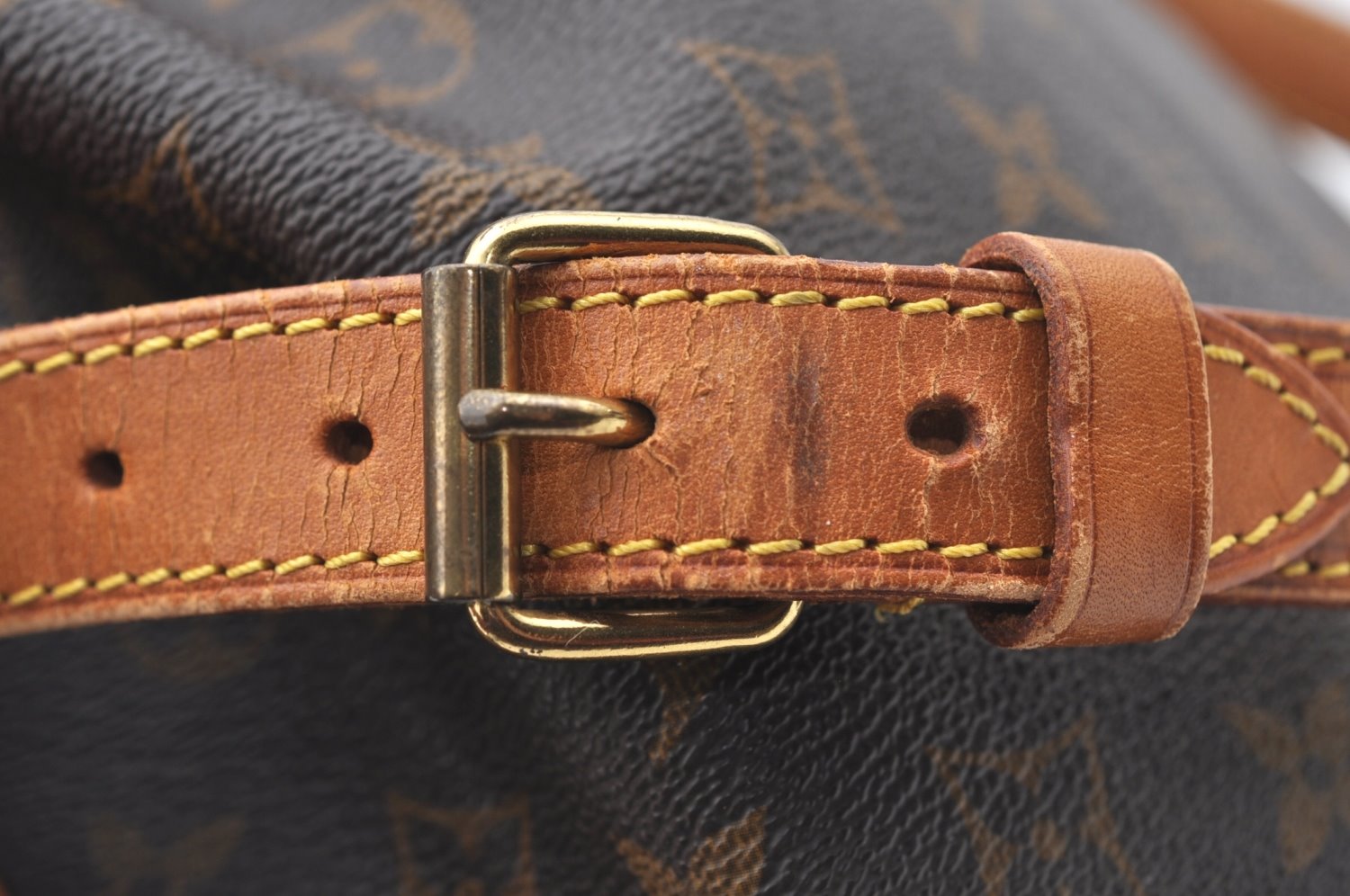 Authentic Louis Vuitton Monogram Noe Shoulder Drawstring Bag M42224 LV 8773I